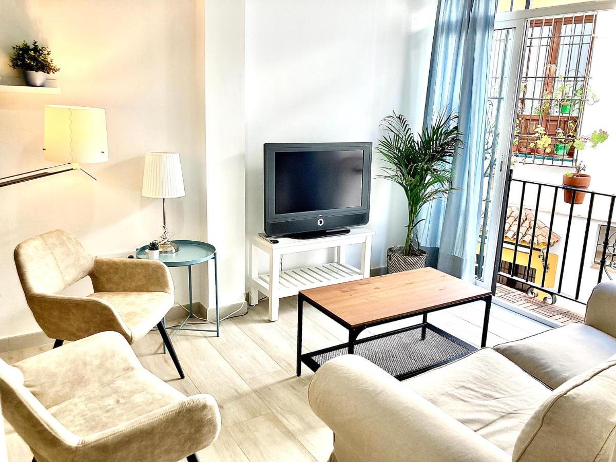 Acogedor Apt 8Pax 4Bdr 2Bth- Cozyhomesevilla2 Exterior photo