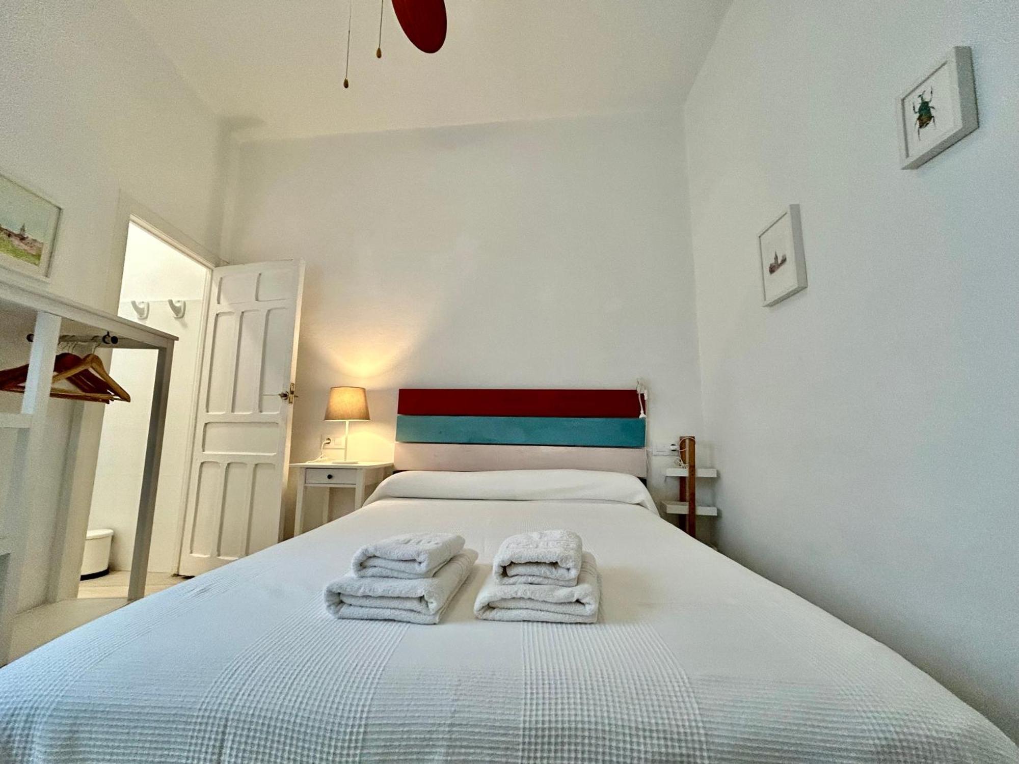 Acogedor Apt 8Pax 4Bdr 2Bth- Cozyhomesevilla2 Exterior photo
