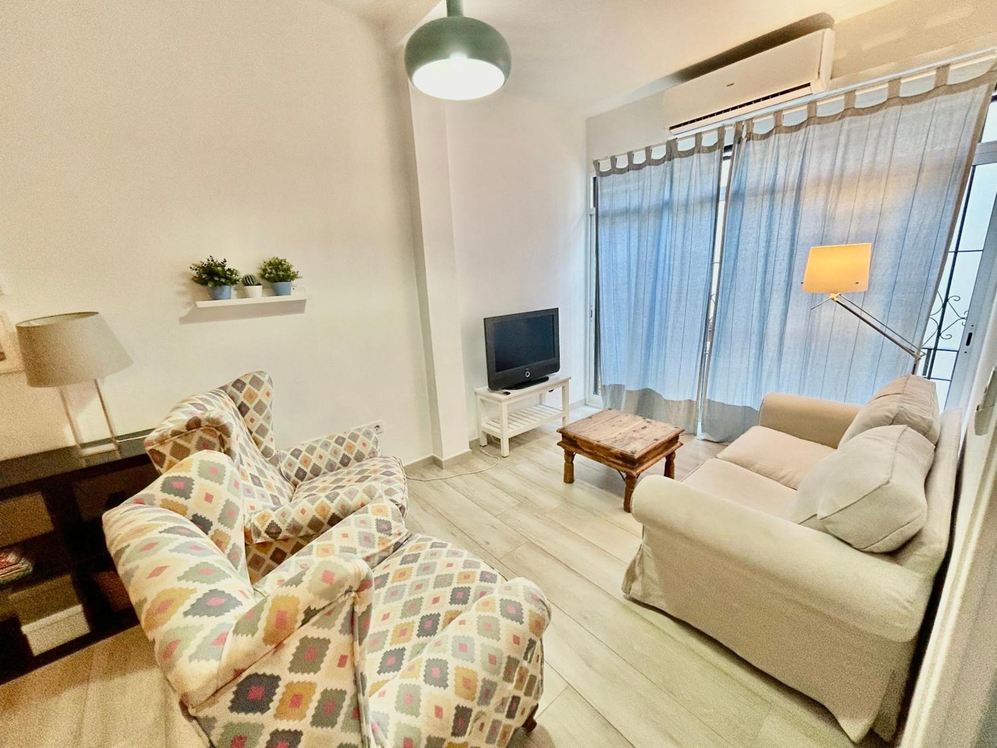 Acogedor Apt 8Pax 4Bdr 2Bth- Cozyhomesevilla2 Exterior photo