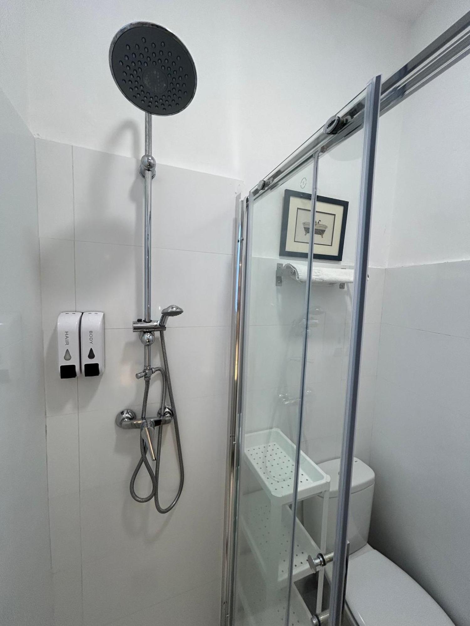 Acogedor Apt 8Pax 4Bdr 2Bth- Cozyhomesevilla2 Exterior photo